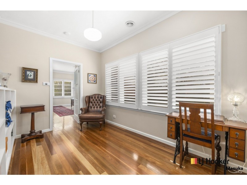 2 Frome Street, Narrabundah ACT 2604