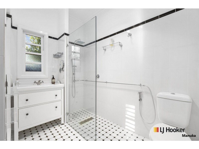 2 Frome Street, Narrabundah ACT 2604