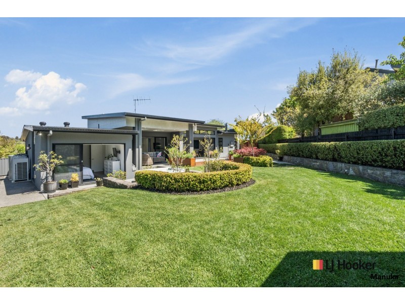 8 Olliff Place, Farrer ACT 2607