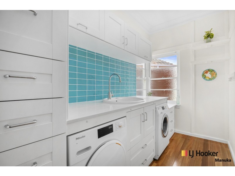 2 Frome Street, Narrabundah ACT 2604