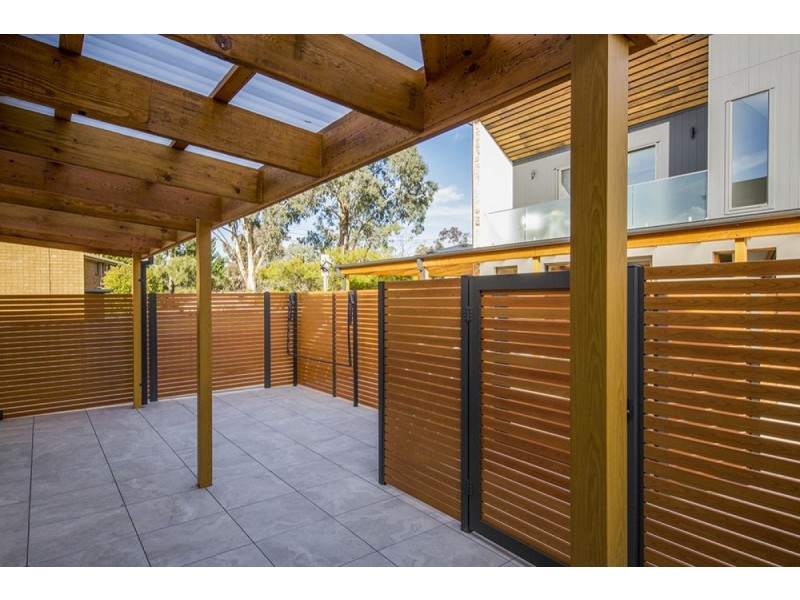 1/2 Bindel Street, Aranda ACT 2614