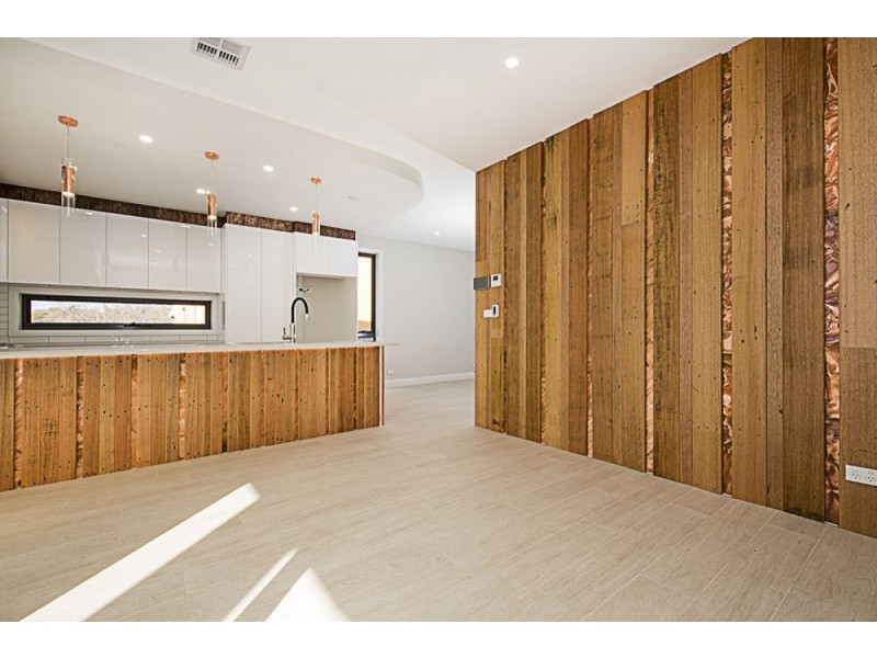 1/2 Bindel Street, Aranda ACT 2614