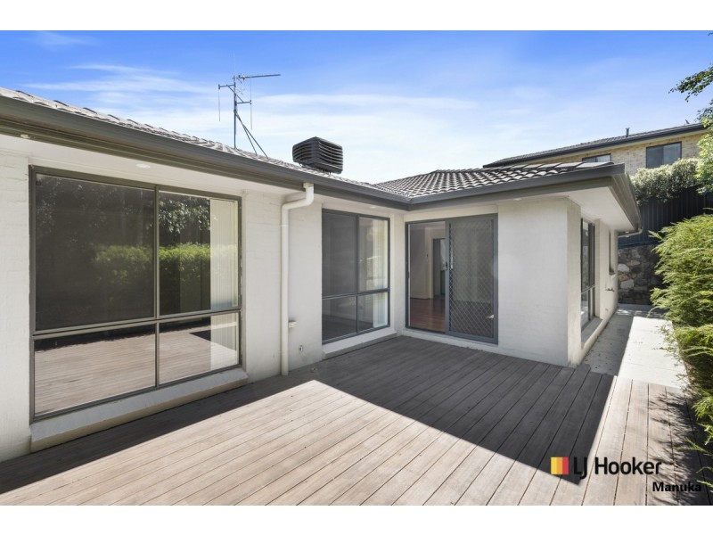 2 Laurence Close, Jerrabomberra NSW 2619