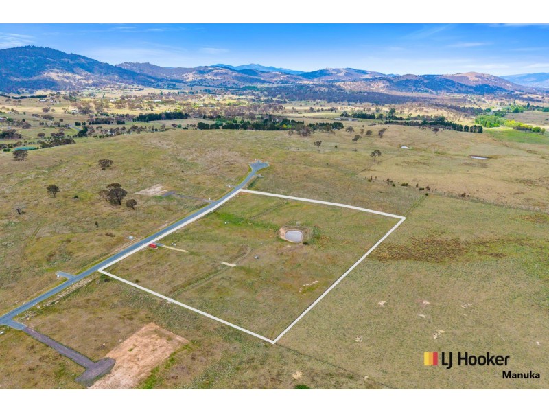 106 Holland Drive, Royalla ACT 2620