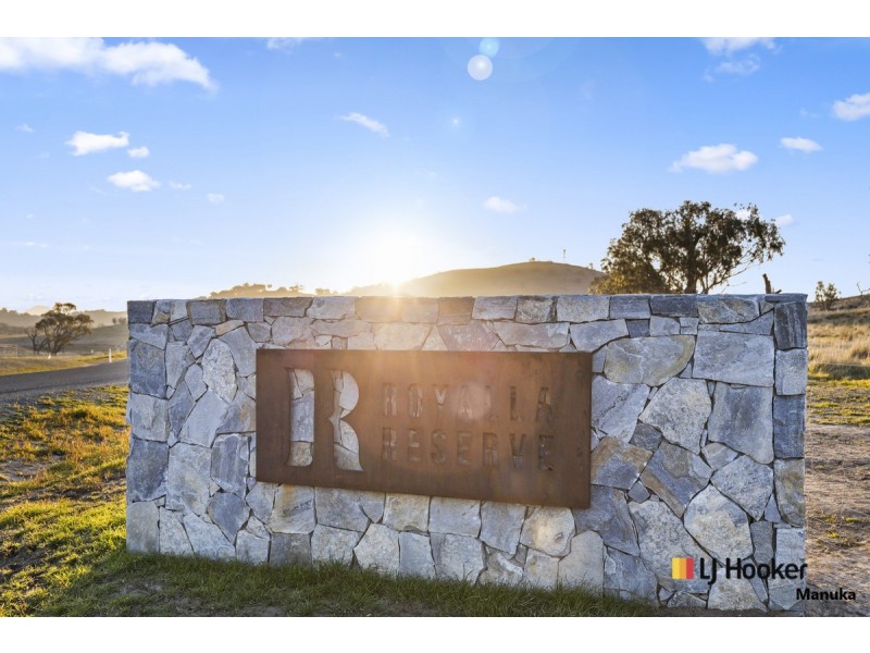 106 Holland Drive, Royalla ACT 2620