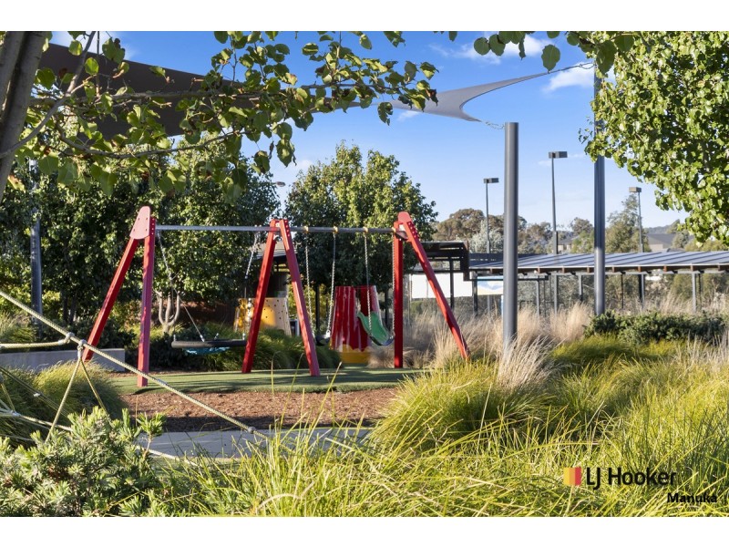106 Holland Drive, Royalla ACT 2620