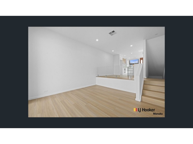 10/12 Ellison Harvie Close, Greenway ACT 2900