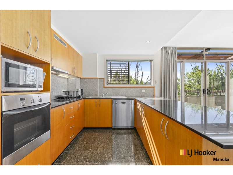 63/14 National Circuit, Barton ACT 2600