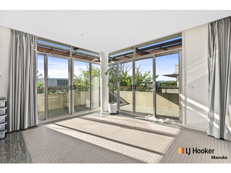 63/14 National Circuit, Barton ACT 2600