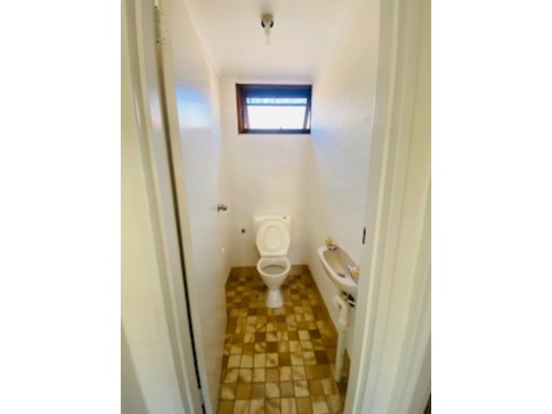 6 Anembo Street, Narrabundah ACT 2604