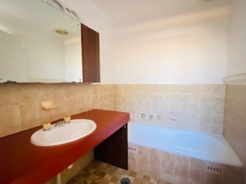 6 Anembo Street, Narrabundah ACT 2604