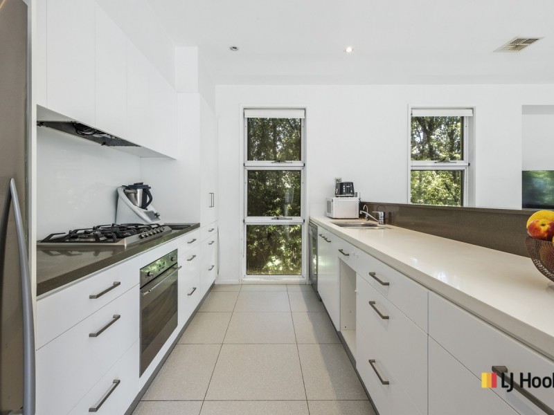 2/134 Blamey Crescent, Campbell ACT 2612