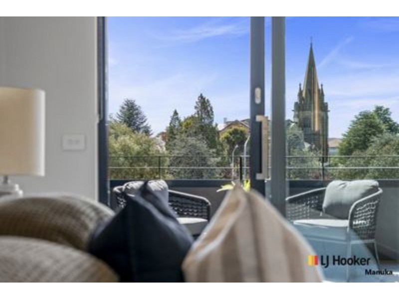 62/7 State Circle, Forrest ACT 2603
