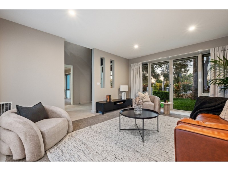 47 Gawler Crescent, Deakin ACT 2600