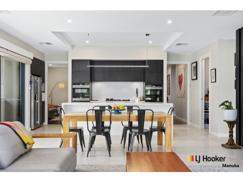 4b Glasgow Street, Hughes ACT 2605