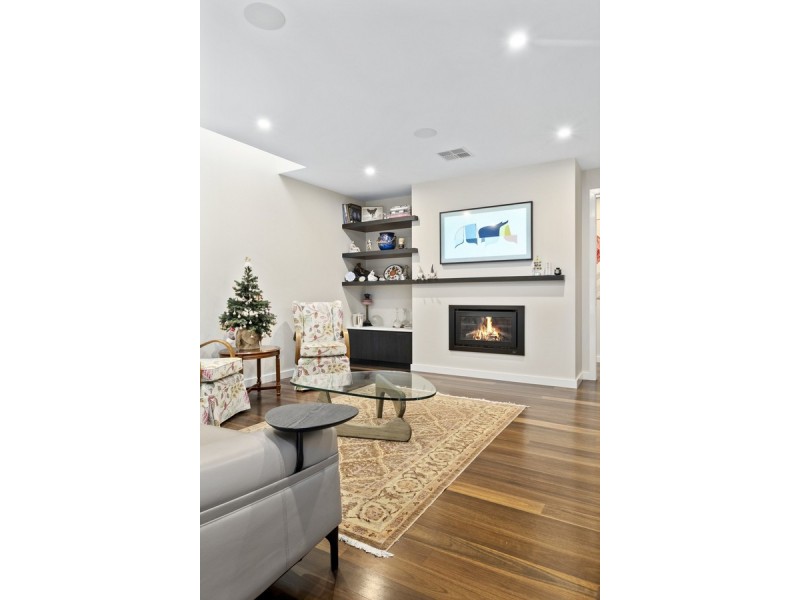 4b Glasgow Street, Hughes ACT 2605