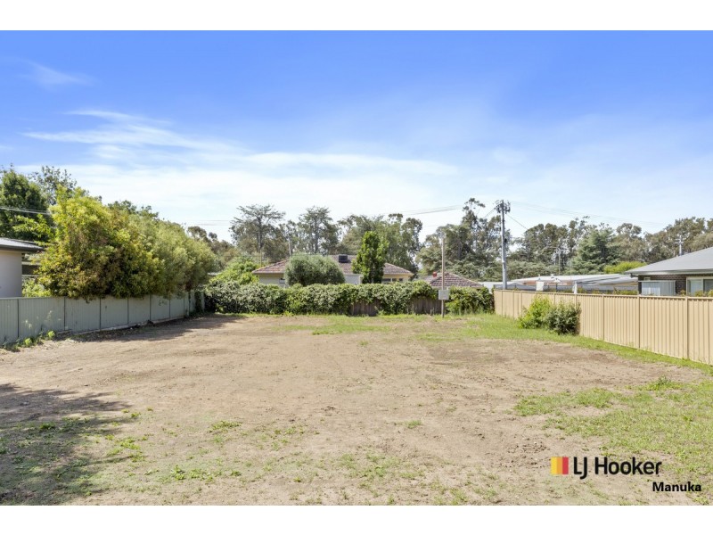105 Walker Crescent, Narrabundah ACT 2604