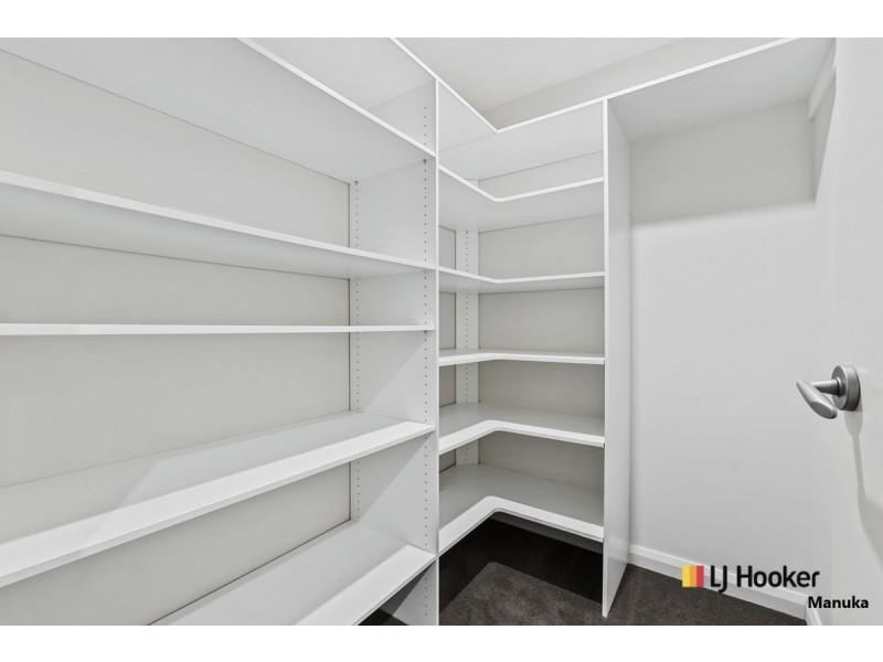 11/28 Canberra Avenue, Forrest ACT 2603