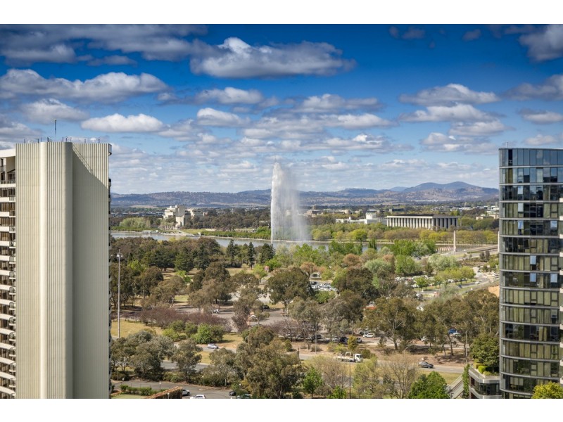 100/2 Edinburgh Avenue, City ACT 2601