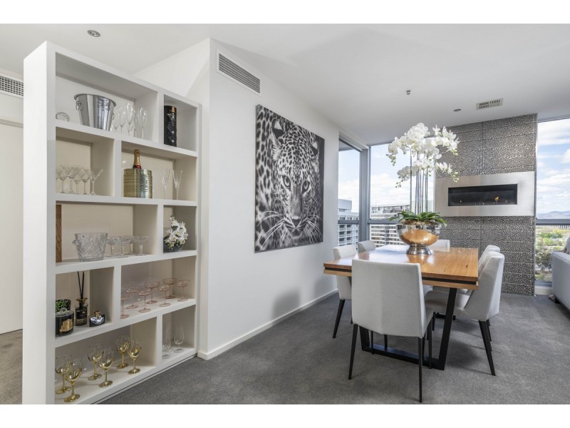 100/2 Edinburgh Avenue, City ACT 2601