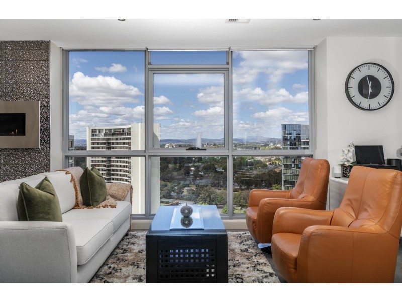 100/2 Edinburgh Avenue, City ACT 2601