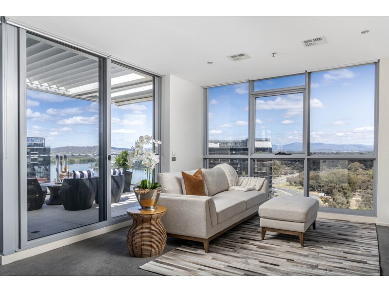 100/2 Edinburgh Avenue, City ACT 2601