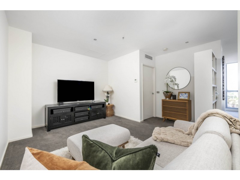 100/2 Edinburgh Avenue, City ACT 2601