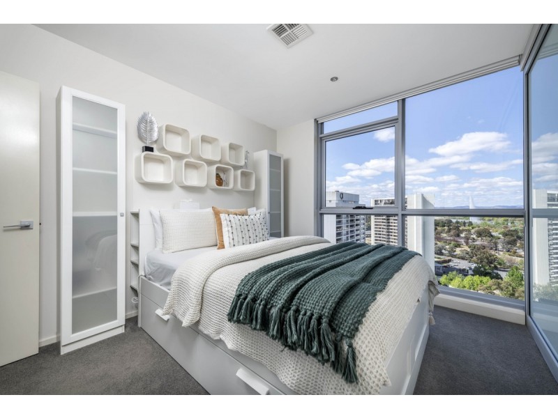 100/2 Edinburgh Avenue, City ACT 2601