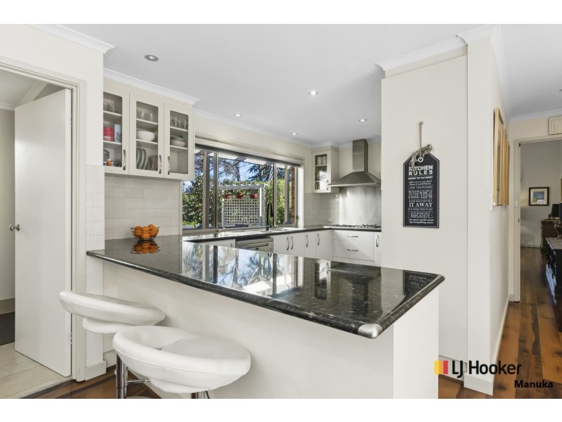 6 Kaeppel Place, Isaacs ACT 2607
