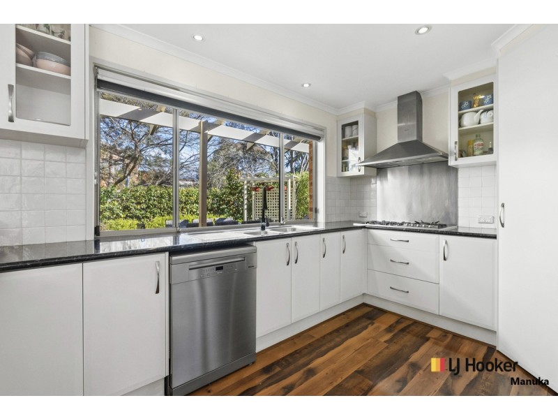 6 Kaeppel Place, Isaacs ACT 2607