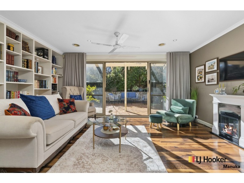 6 Kaeppel Place, Isaacs ACT 2607