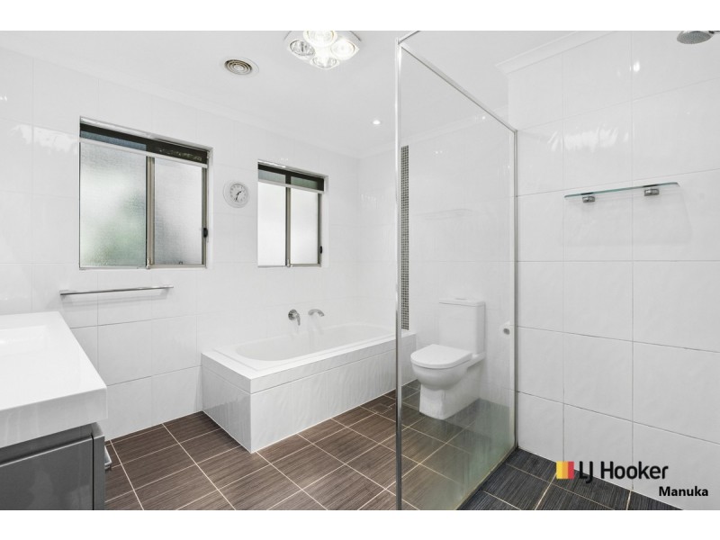 6 Kaeppel Place, Isaacs ACT 2607