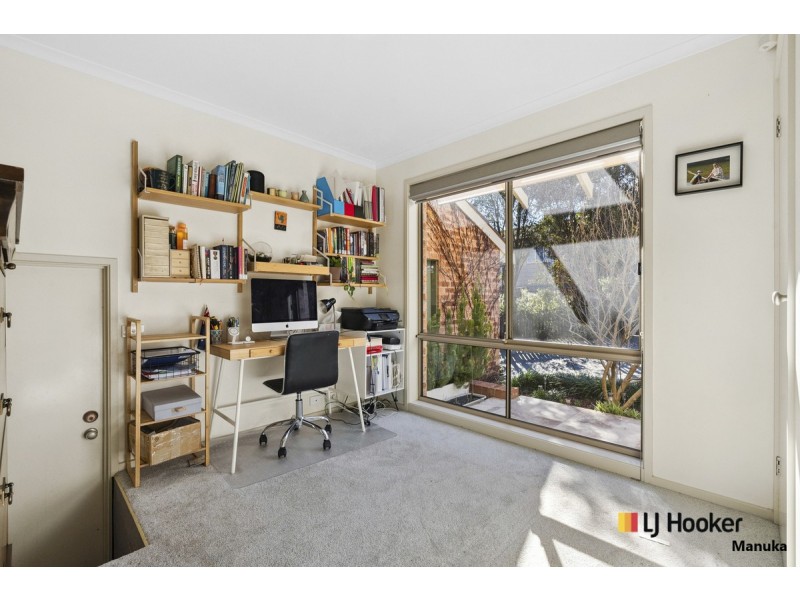 6 Kaeppel Place, Isaacs ACT 2607