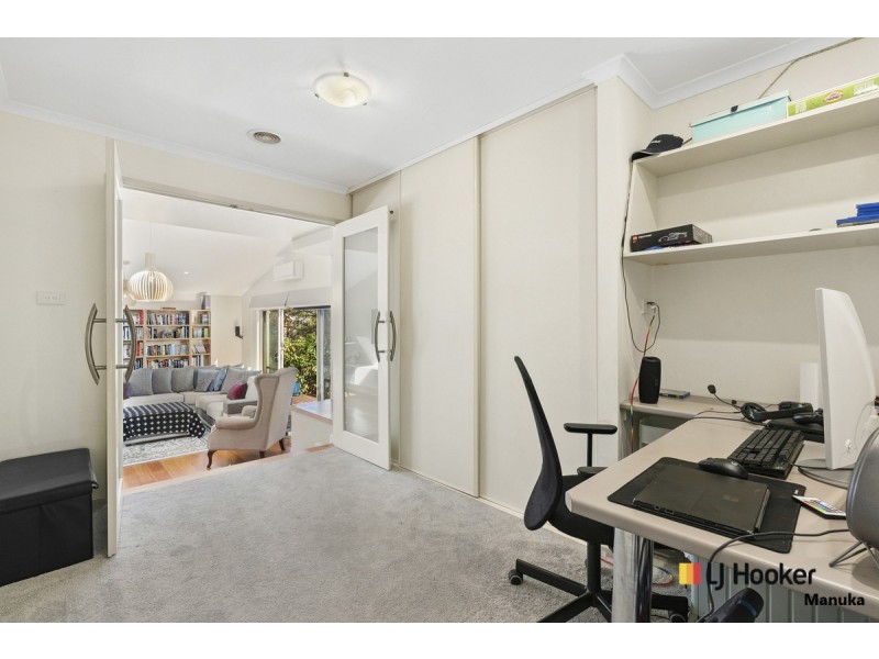 6 Kaeppel Place, Isaacs ACT 2607