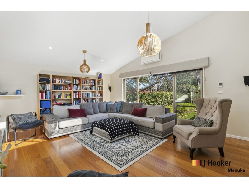 6 Kaeppel Place, Isaacs ACT 2607