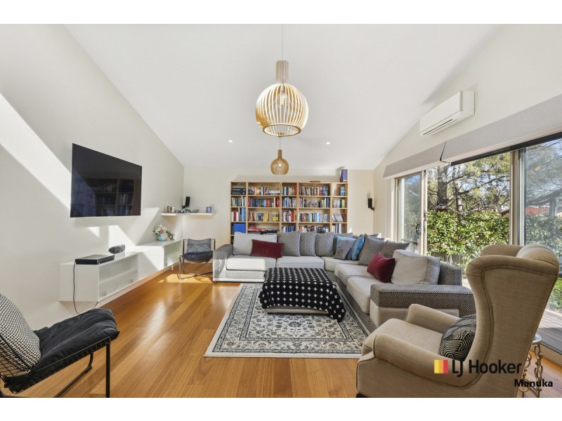 6 Kaeppel Place, Isaacs ACT 2607
