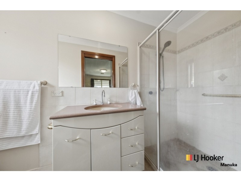 35 Burraly Court, Ngunnawal ACT 2913