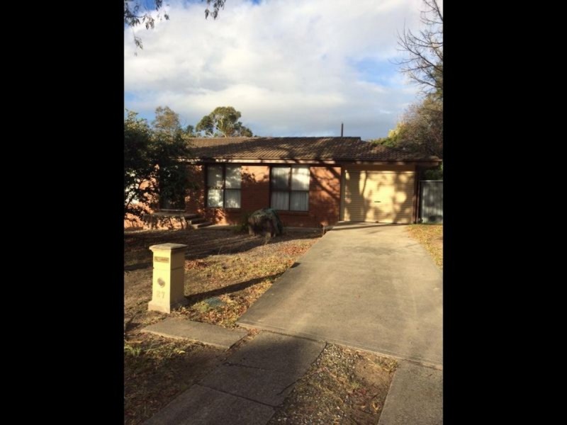 27 Muresk Street, Farrer ACT 2607