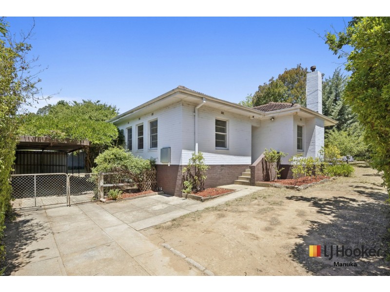 23 Hacking Crescent, Narrabundah ACT 2604