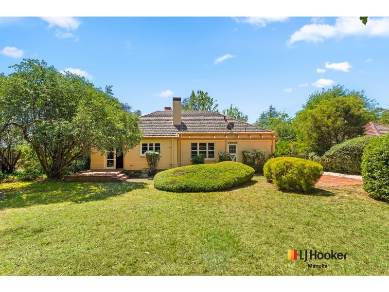 70 Dominion Circuit, Deakin ACT 2600