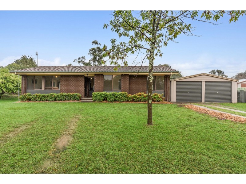 12 McGlinn Street, Gowrie ACT 2904