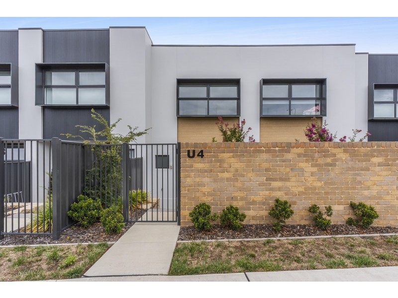 4/12 Ellison Harvie, Greenway ACT 2900