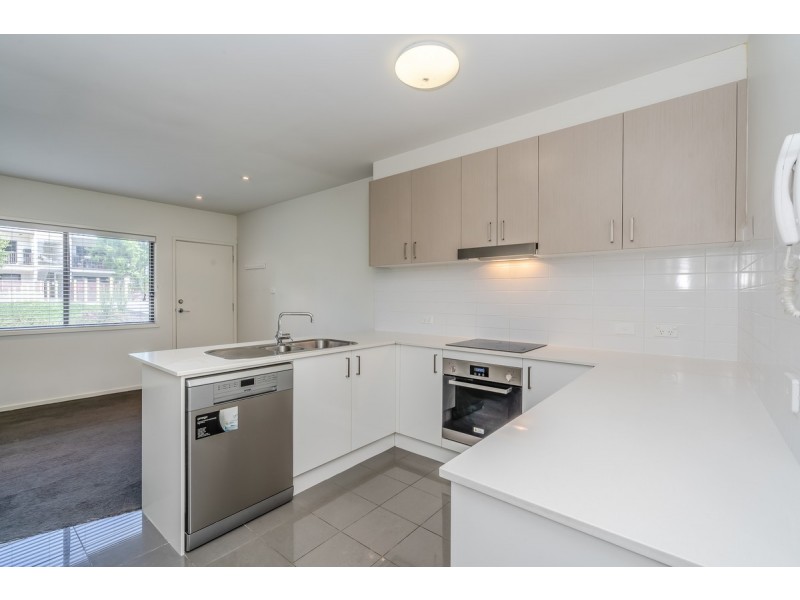 48/39 Jerrabomberra Avenue, Narrabundah ACT 2604