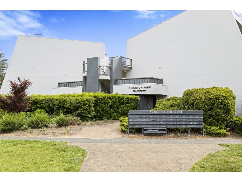 42/10 Currie Cr, Griffith ACT 2603