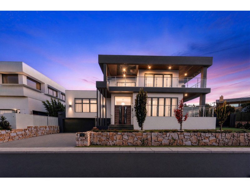 19 Walterhood Lane, Red Hill ACT 2603