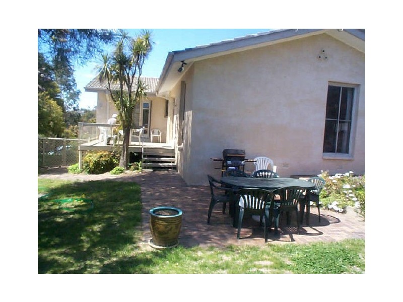 6 Cherry Place, Pearce ACT 2607
