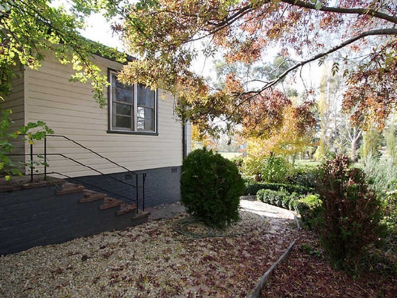 80 Matina Street, Narrabundah ACT 2604