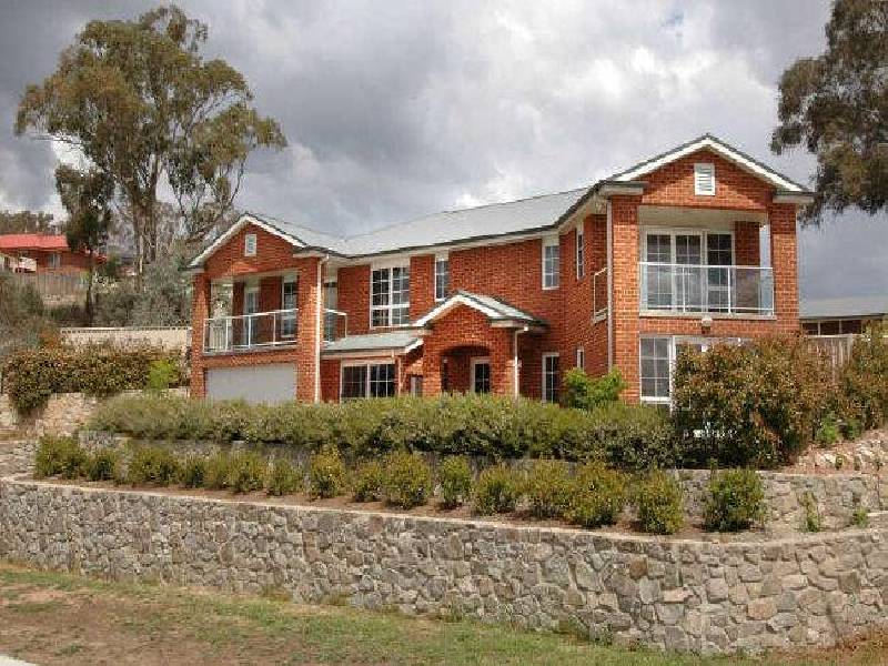 156 Waterfall Drive, Jerrabomberra NSW 2619