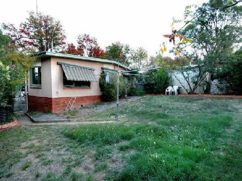 18 Carnegie Crescent, Narrabundah ACT 2604