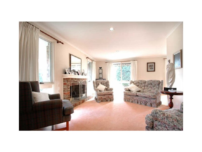 2 Shirra Close, Monash ACT 2904